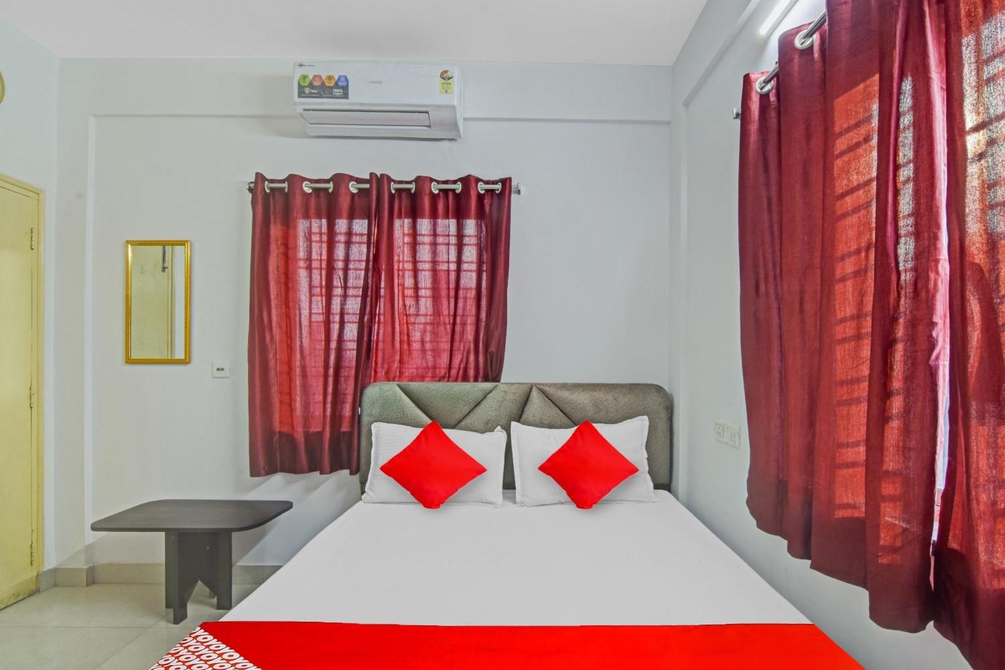 Hotel O Royal Residency Kalkutta Kültér fotó